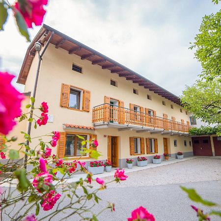 Apartma Korada Deskle Екстер'єр фото