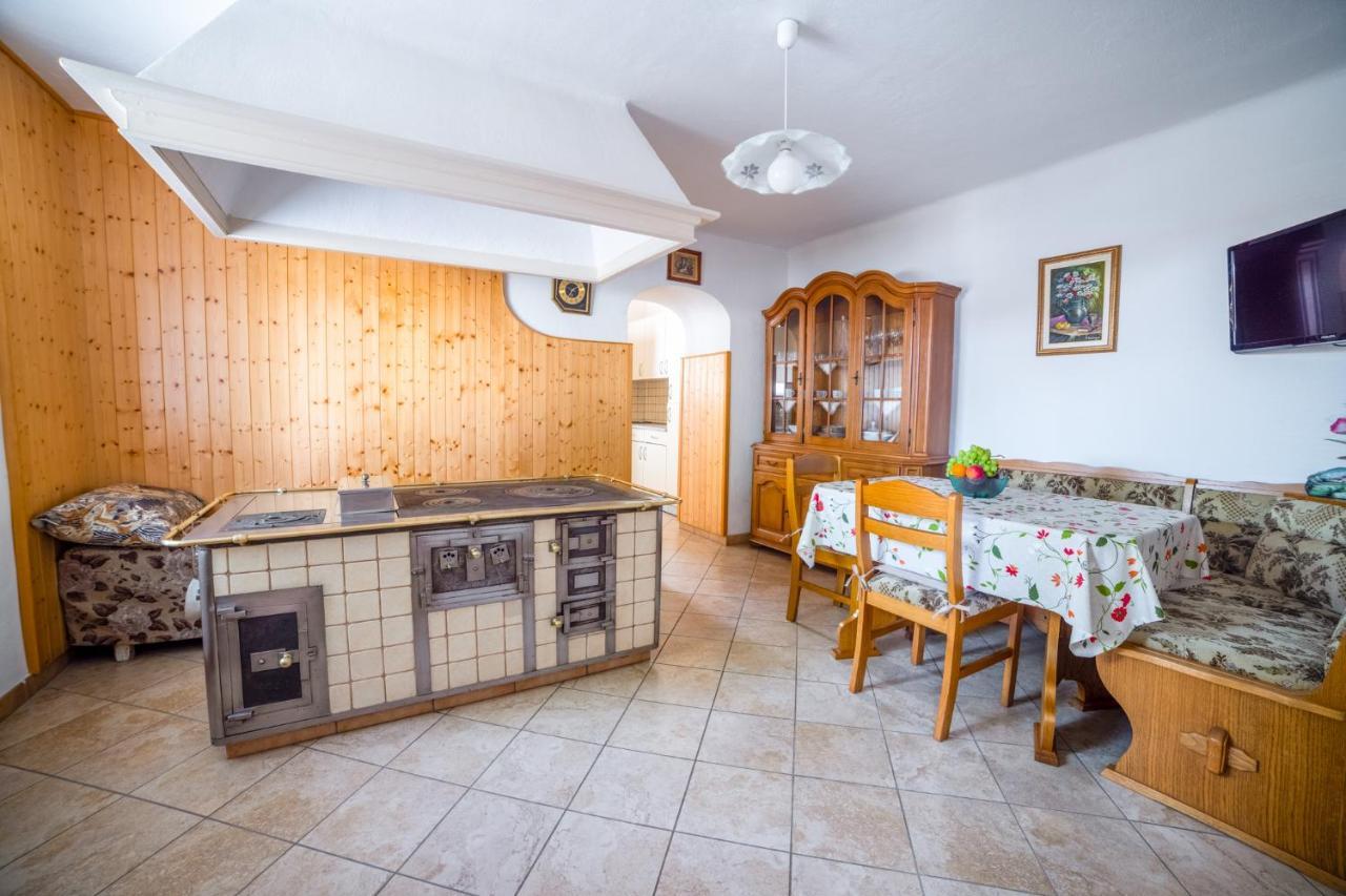 Apartma Korada Deskle Екстер'єр фото