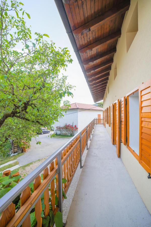 Apartma Korada Deskle Екстер'єр фото